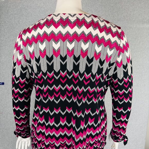 Susan Graver Womans Sz Large Blouse Black Long Tie Sleeve Stretch Abstract - Picture 10 of 11